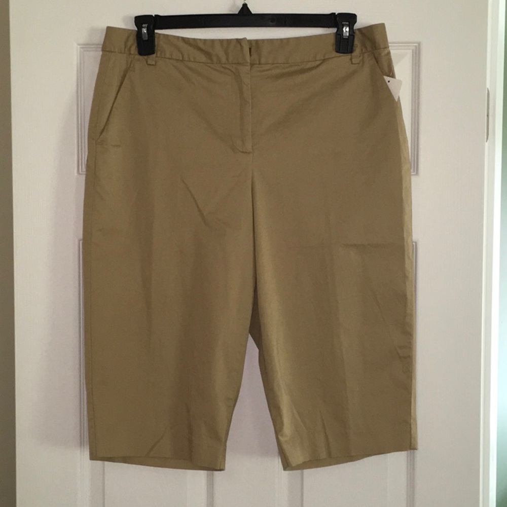 Talbots Stretch Above the Knee Capri Pants
